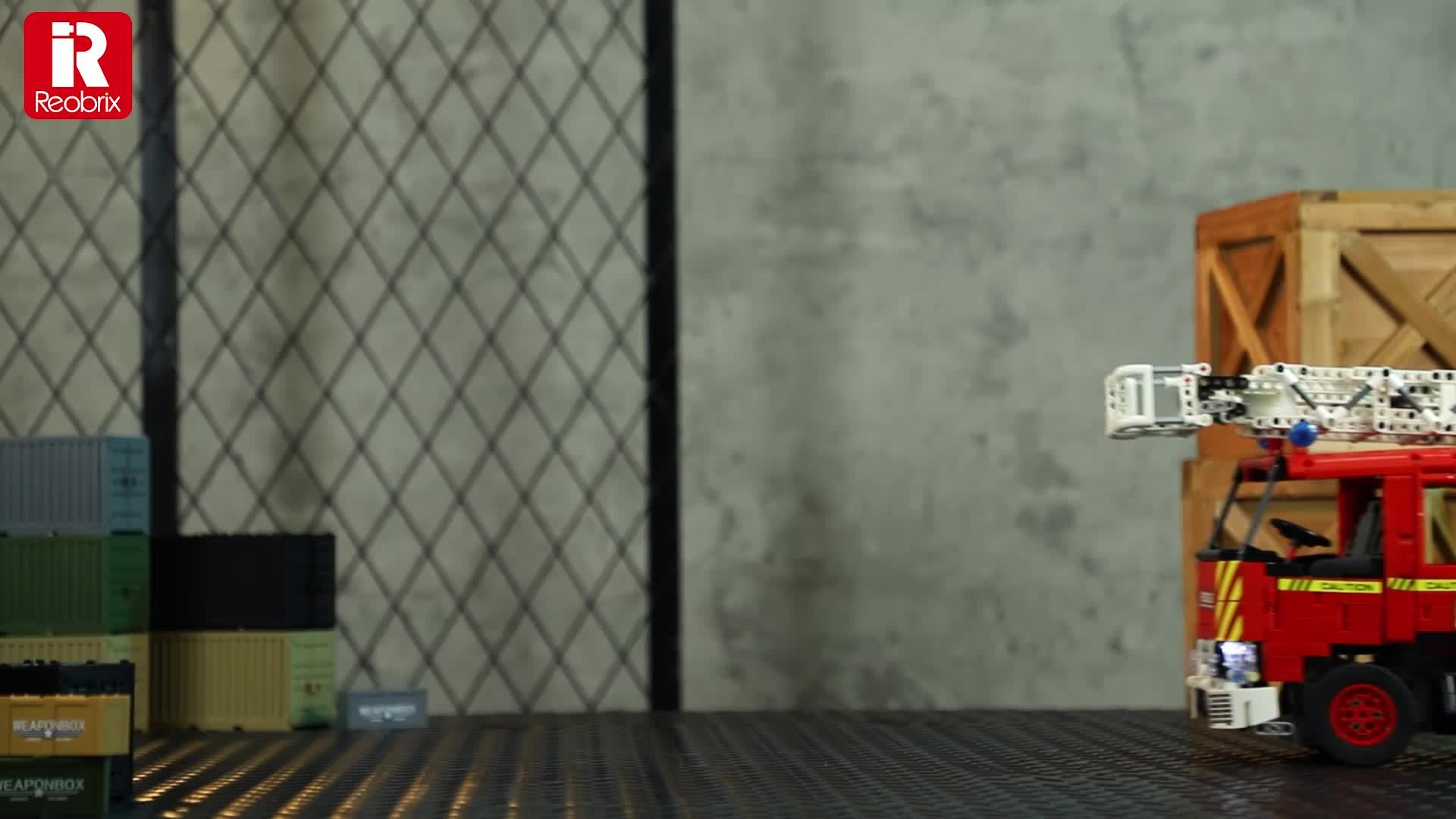 Reobrix 22005 Fire Fighting Truck Building Set, Large Fire Extinguisher Ladder Truck Model Blocks Kit, Technology Fire Engine Truck Toy Building Set (3266pcs)